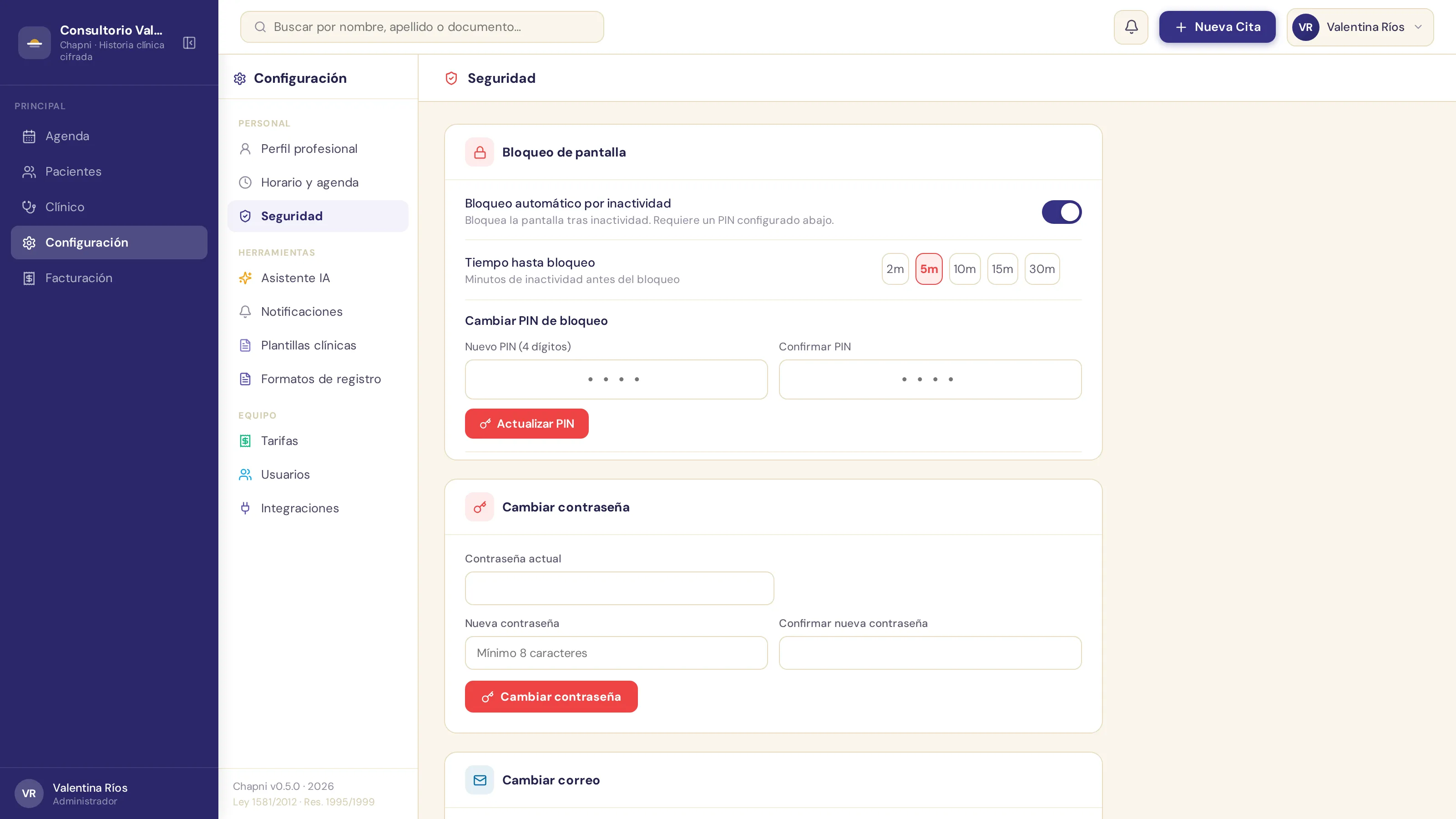 Seguridad: bloqueo automático por inactividad con PIN y cambio de contraseña